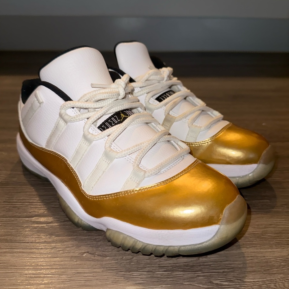 Air Jordan 11 Retro Low 'Closing Ceremony'